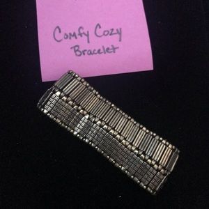 Premier Designs “Comfy Cozy” Bracelet